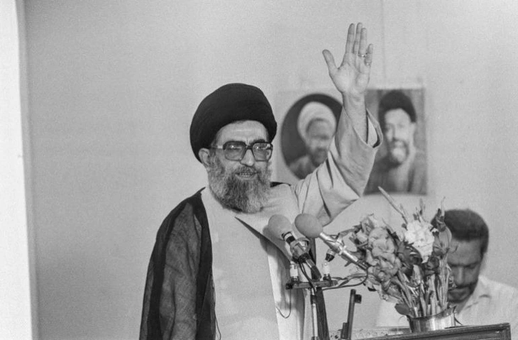Lãnh tụ tối cao Ali Khamenei - Ảnh 3.