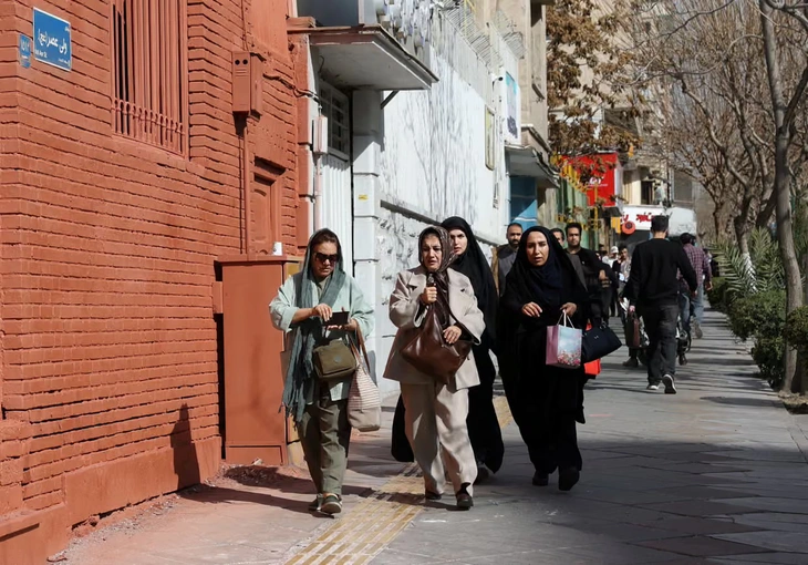 Chi tiết chiến dịch không kích Iran lớn nhất lịch sử của Israel và Mỹ - Ảnh 3. Iran - Ảnh 3.