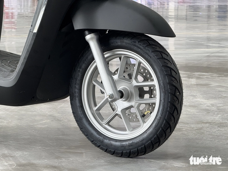 Yadea Osta - Ảnh 15.