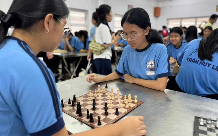 Cấp tốc luyện thi… lớp 6 - Ảnh 2.