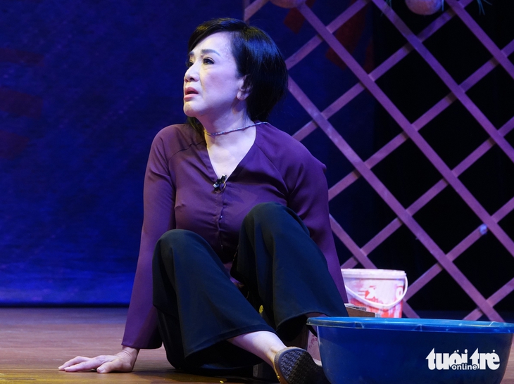 Phương Hồng Thủy - Ảnh 2.