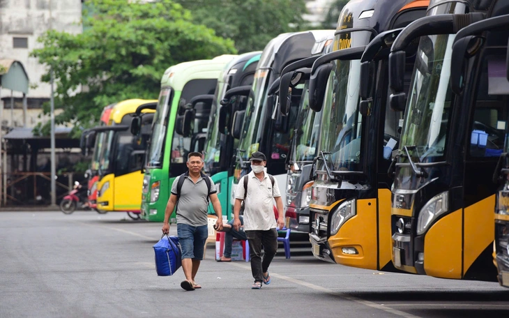 TP.HCM: 102 tuyến xe đã xin tăng giá vé, Phương Trang không tăng, xe công nghệ điện giảm giá - Ảnh 2.