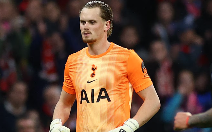 Sao quần vợt 18 tuổi tự đấm mình, chửi khán giả sau trận thua sốc ở Indian Wells - Ảnh 3.