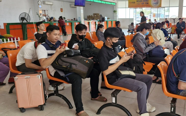 Cần Thơ phát hiện nhiều cây xăng vi phạm khi bán hàng - Ảnh 2.