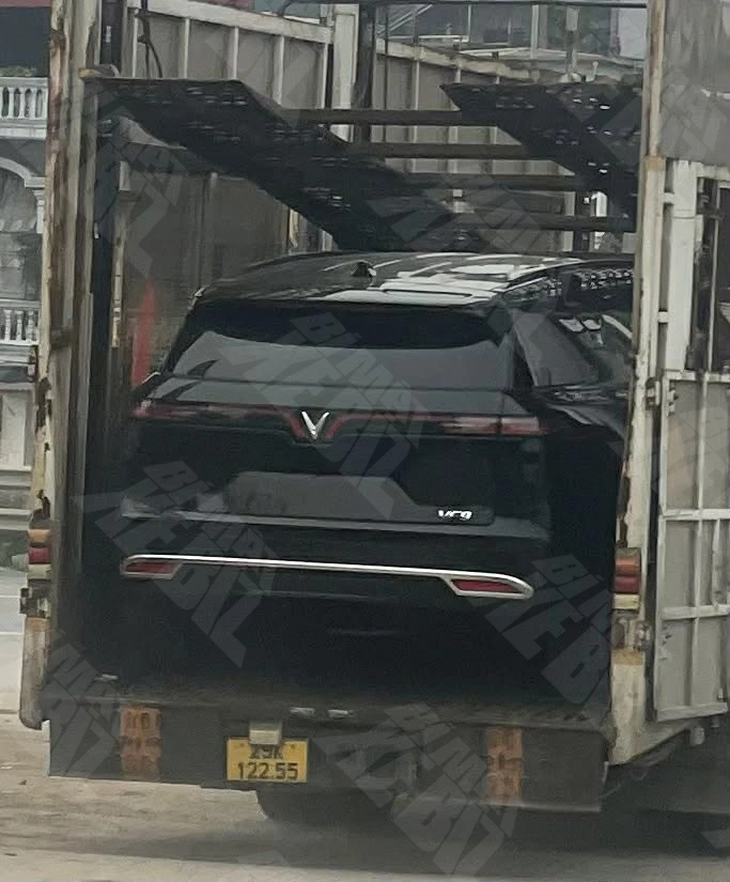 VinFast VF 9 - Ảnh 7.