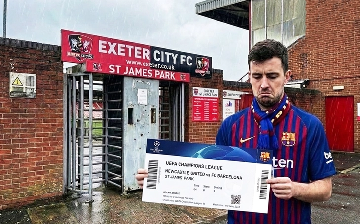 CĐV Barca 'lạc trôi' sang sân đội hạng ba nước Anh vì nhầm St James Park - Ảnh 1.