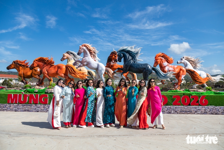 linh vật ngựa - Ảnh 4.