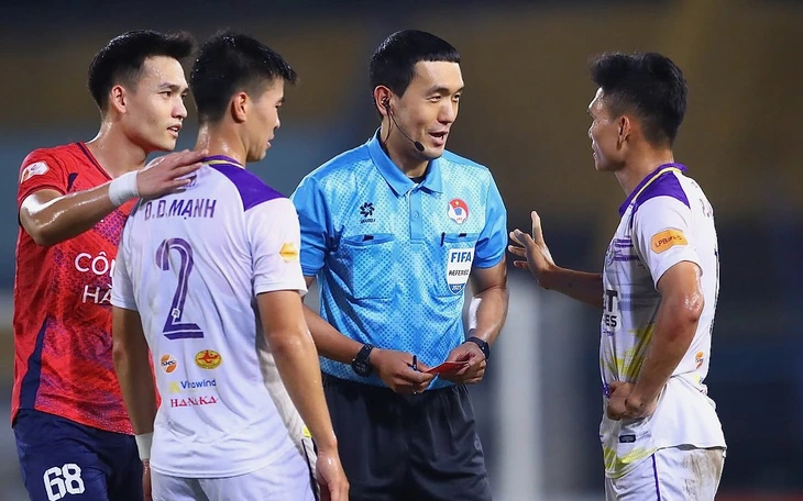 2 trọng tài Việt Nam trúng tuyển VAR của AFC - Ảnh 3.