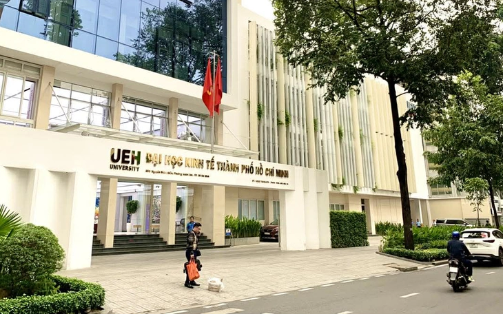 UEH xây hệ sinh thái học thuật quốc tế, thu hút 100 học giả toàn cầu - Ảnh 2.
