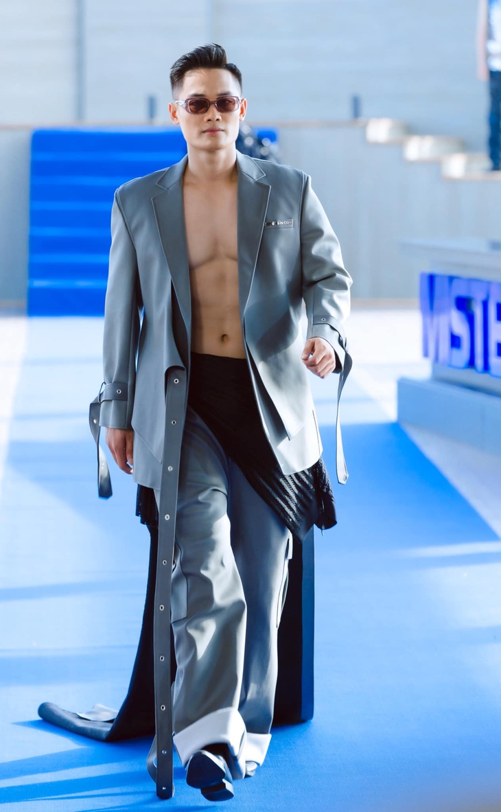 Manhunt International - Ảnh 4.