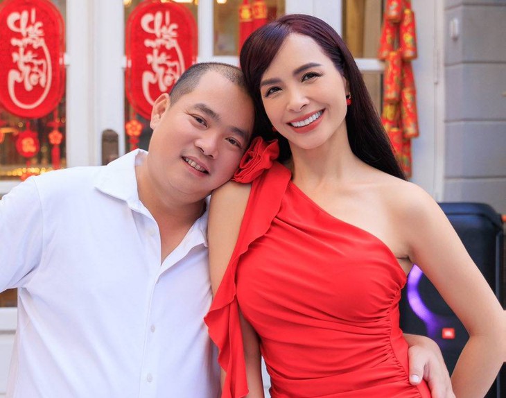 Nhạc sĩ Minh Khang: Từ vay tiền cưới siêu mẫu đến sống ở biệt thự hai mặt tiền - Ảnh 1.