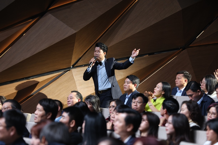 Concert Mùa chim én bay của Vũ Thắng Lợi ca ngợi những ‘trái tim Việt Nam’ - Ảnh 7.