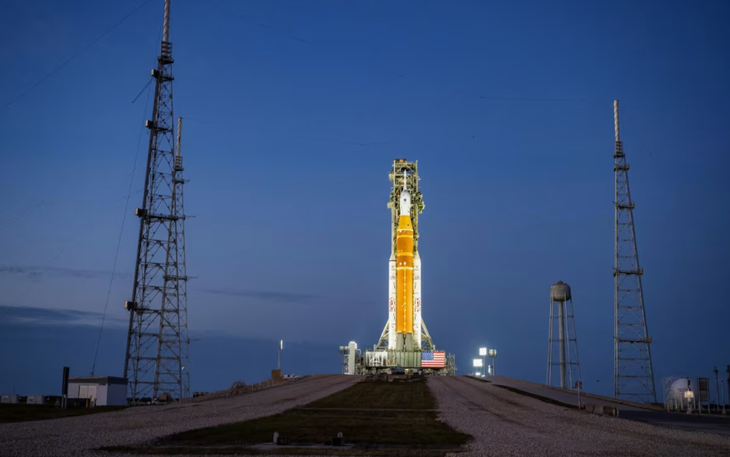 NASA từ bỏ trạm vũ trụ Lunar Gateway, chuyển hướng xây căn cứ trên Mặt trăng - Ảnh 2.