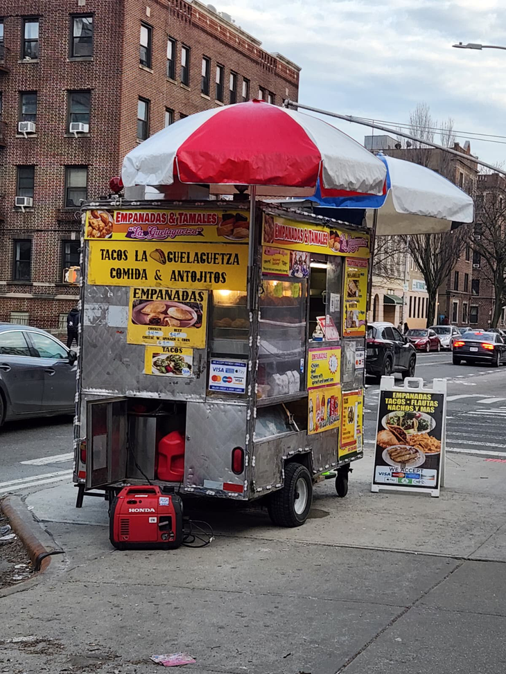 Hàng rong giữa New York giá lạnh và ký ức tiếng rao - Ảnh 1.