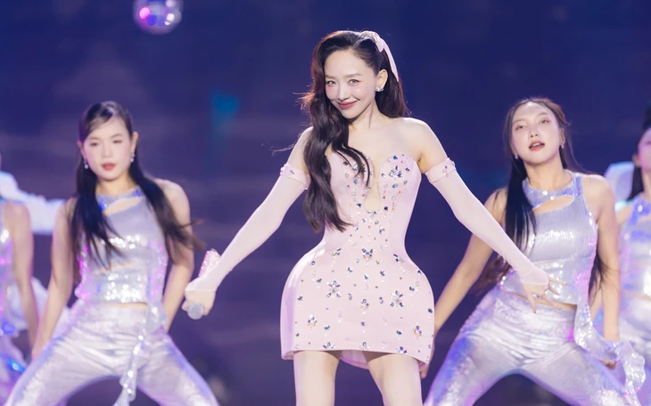 Trang Pháp xác nhận tham gia 'Tỷ tỷ đạp gió rẽ sóng' mùa 7 của Trung Quốc - Ảnh 5.