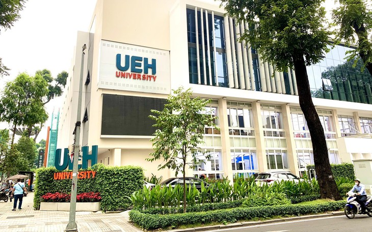 Chi nửa tỉ đồng mỗi người, Đại học Kinh tế TP.HCM đẩy mạnh hút nhân tài - Ảnh 2.