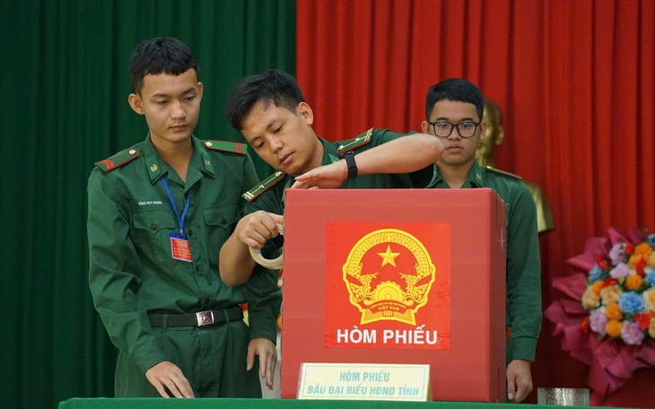 131 cử tri Ba Na làng O2 - điểm bầu cử sớm nhất tỉnh Gia Lai đã hoàn thành bỏ phiếu - Ảnh 6.