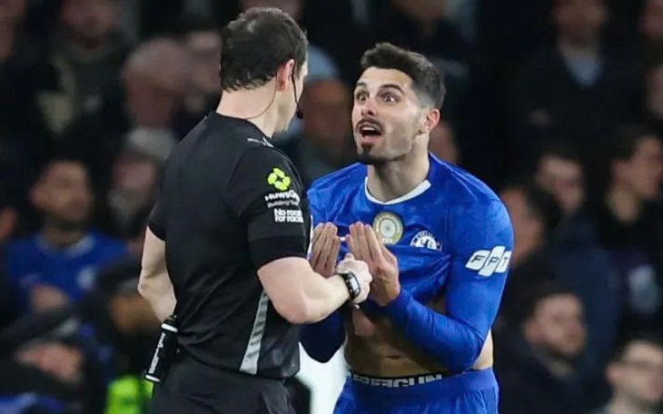 Carlos Alcaraz tạm vượt Roger Federer về tỷ lệ thắng trong sự nghiệp - Ảnh 4.