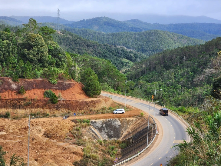 Nghiên cứu đề xuất đầu tư đoạn cao tốc Quảng Ngãi - Măng Đen theo phương thức PPP - Ảnh 3.