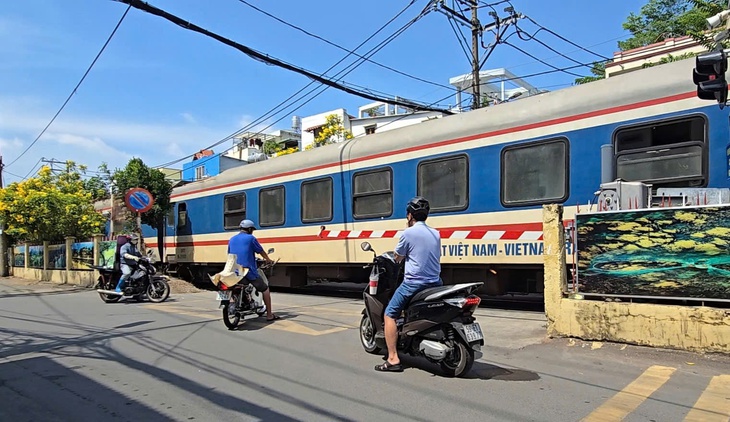 đường sắt - Ảnh 1.