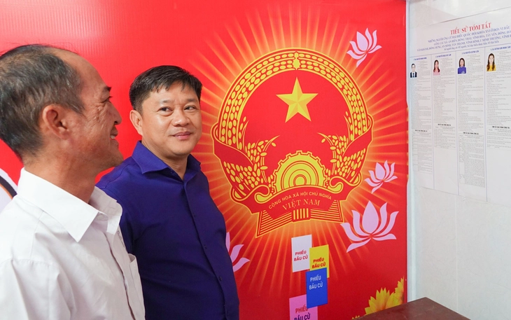 Cán bộ, chiến sĩ Vùng Cảnh sát biển 4 bầu cử giữa biển trời Tây Nam Tổ quốc - Ảnh 4.