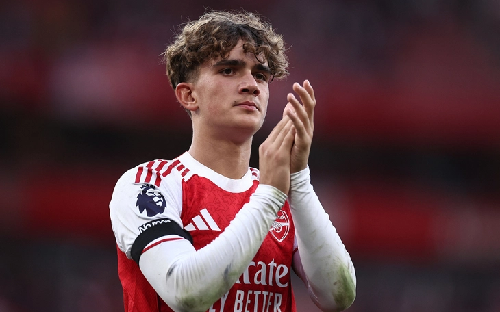 Bảng xếp hạng Premier League vòng 30: Arsenal bỏ xa Man City - Ảnh 2.