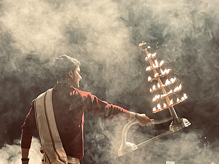 Điệu sinh - tử ở bến sông Hằng - Ảnh 3. sông Hằng - Ảnh 3.