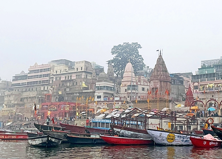 Điệu sinh - tử ở bến sông Hằng - Ảnh 2. sông Hằng - Ảnh 2.