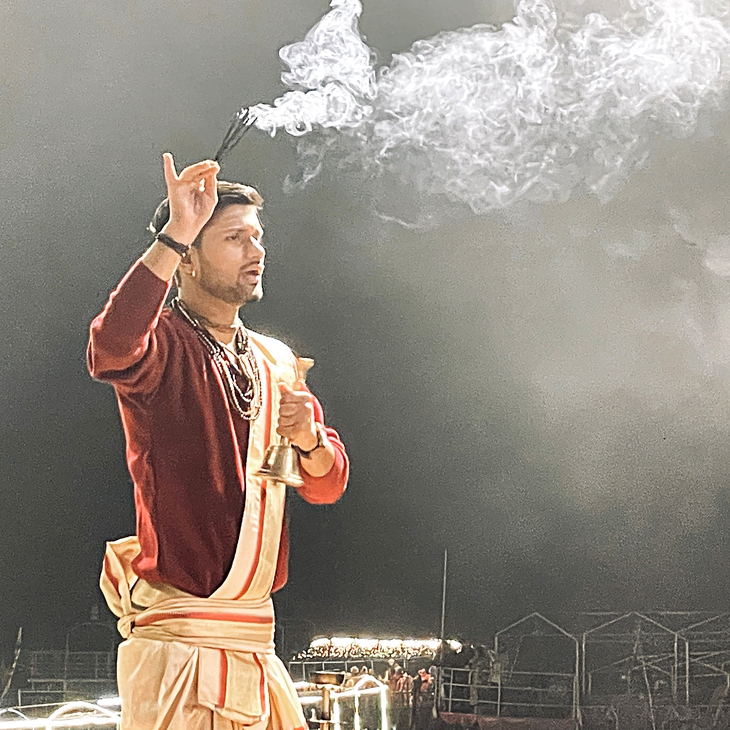 Điệu sinh - tử ở bến sông Hằng - Ảnh 1. sông Hằng - Ảnh 1.