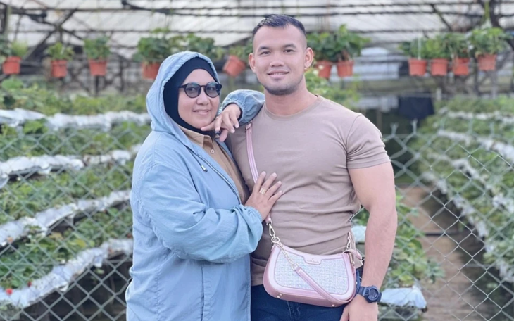 Trở thành 'cô dâu 82 tuổi' sau khi nhận 20 quả trứng - Ảnh 3.