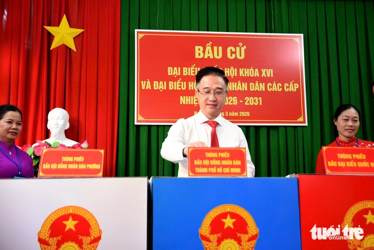 Hơn 9,6 triệu cử tri TP.HCM đi bầu cử từ phố phường đến đảo xa - Ảnh 5. bầu cử - Ảnh 10.