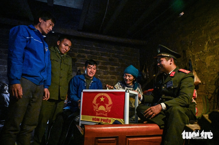 bầu cử - Ảnh 14.