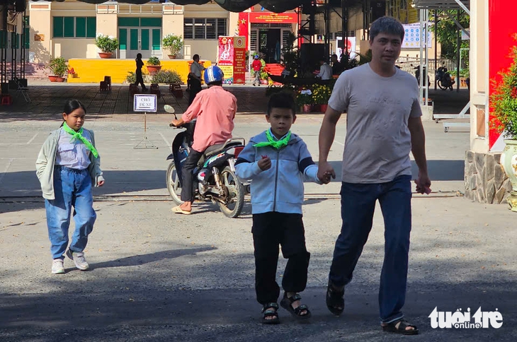 bầu cử - Ảnh 7.