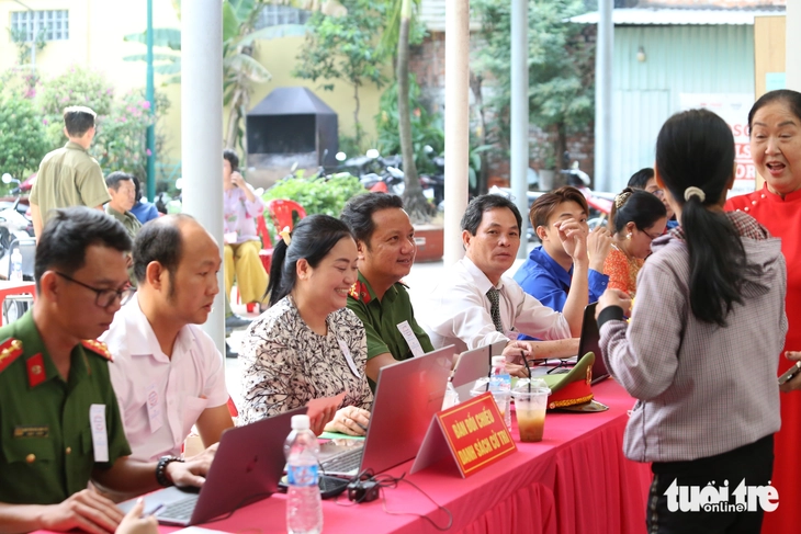 bầu cử - Ảnh 7.