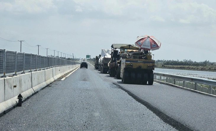 Cao tốc - Ảnh 1.