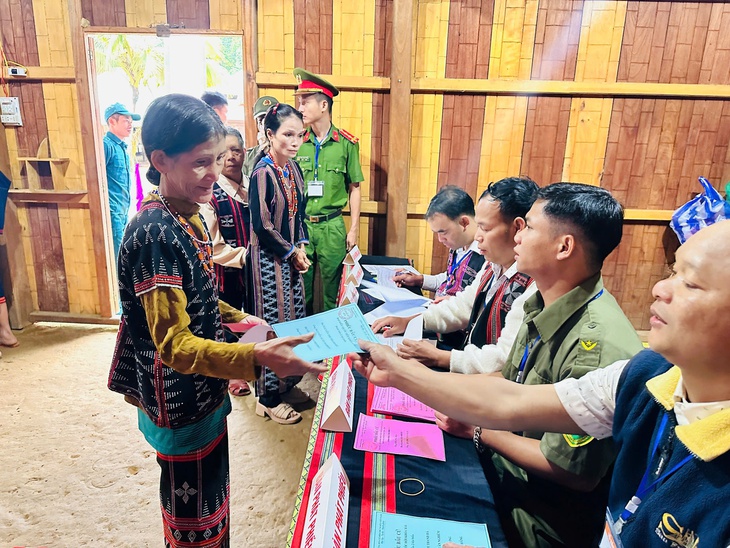 bầu cử - Ảnh 4.