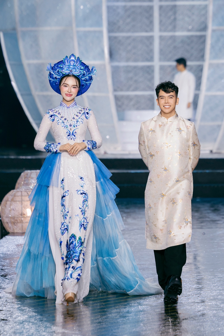 Áo dài trở thành ‘ngôn ngữ' kể chuyện di sản Việt - Ảnh 5. Áo dài - Ảnh 5.