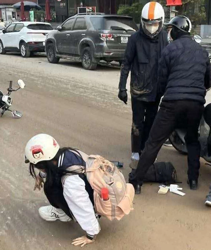 bùn đất - Ảnh 2.