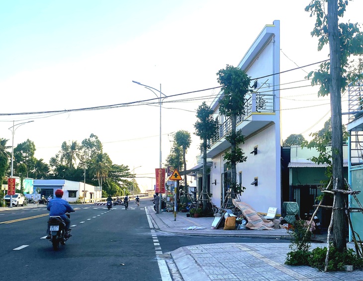 Căn nhà 'độc lạ' ở Cần Thơ: Sao không xử lý ngay từ đầu? - Ảnh 1.