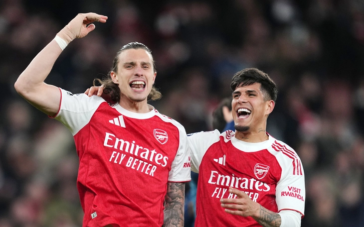 Bảng xếp hạng Premier League vòng 30: Arsenal bỏ xa Man City - Ảnh 3.