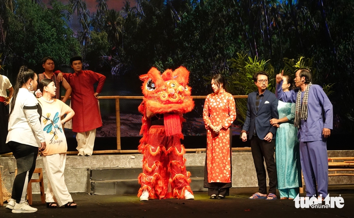 Hoài Linh và Sân khấu Mới đưa kịch dài ra Đà Nẵng - Ảnh 3. Hoài Linh - Ảnh 2.