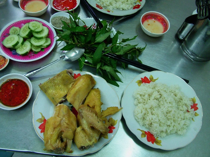 cơm gà - Ảnh 1.