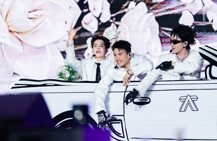 Anh trai say hi - Ảnh 5.