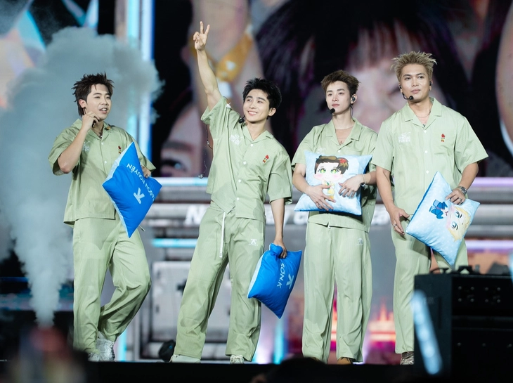 Anh trai say hi - Ảnh 4.