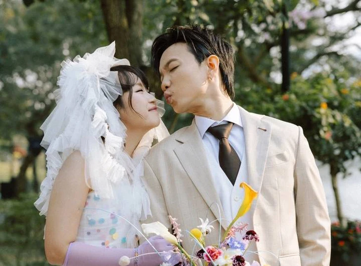 Nghệ sĩ cưới quản lý - Ảnh 2.