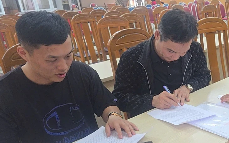 Du khách Mỹ bị giật điện thoại khi tham quan Huế, công an nhanh chóng tìm kẻ cướp giật - Ảnh 1.