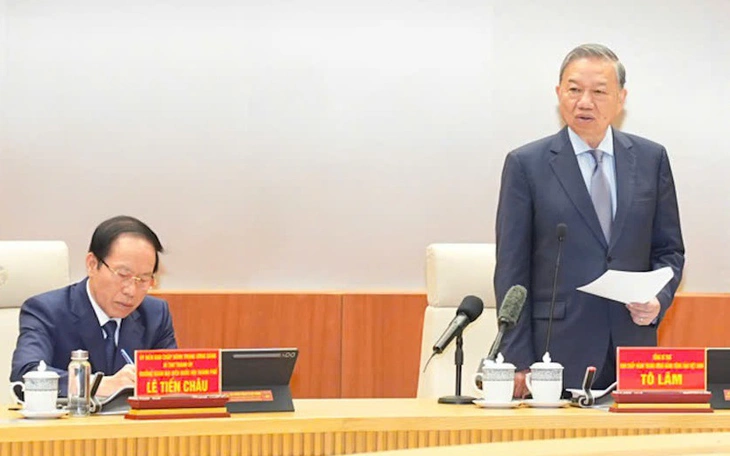 Thứ trưởng Bộ Tài chính giữ chức Phó bí thư Thành ủy Hải Phòng - Ảnh 2.