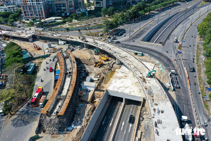 Tiến độ mới nhất ở nút giao An Phú ra sao để kịp hoàn thành quý 2 năm nay? - Ảnh 5.