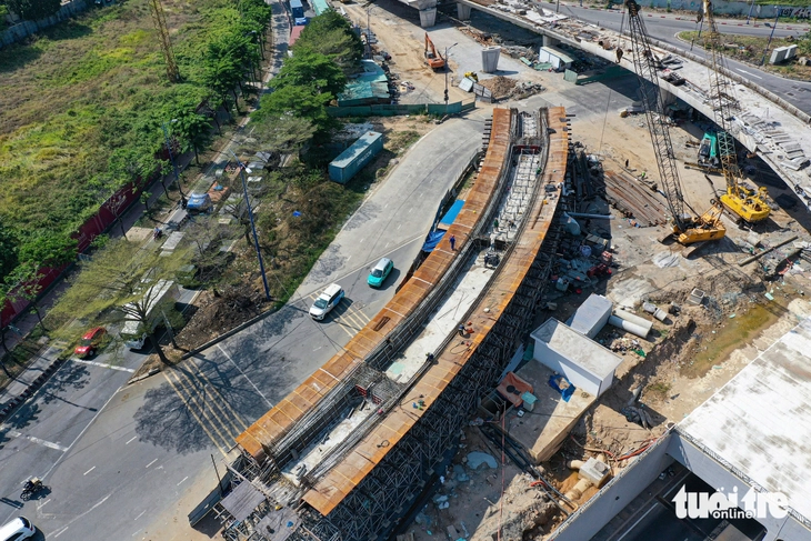 Tiến độ mới nhất ở nút giao An Phú ra sao để kịp hoàn thành quý 2 năm nay? - Ảnh 6.