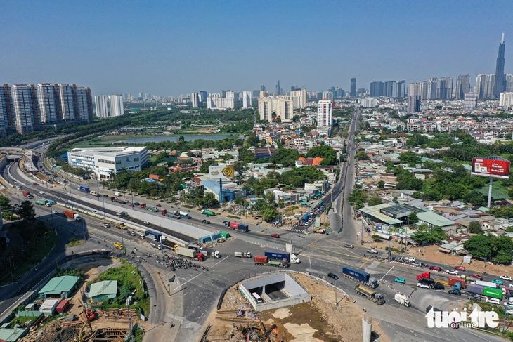 Tiến độ mới nhất ở nút giao An Phú ra sao để kịp hoàn thành quý 2 năm nay? - Ảnh 7.